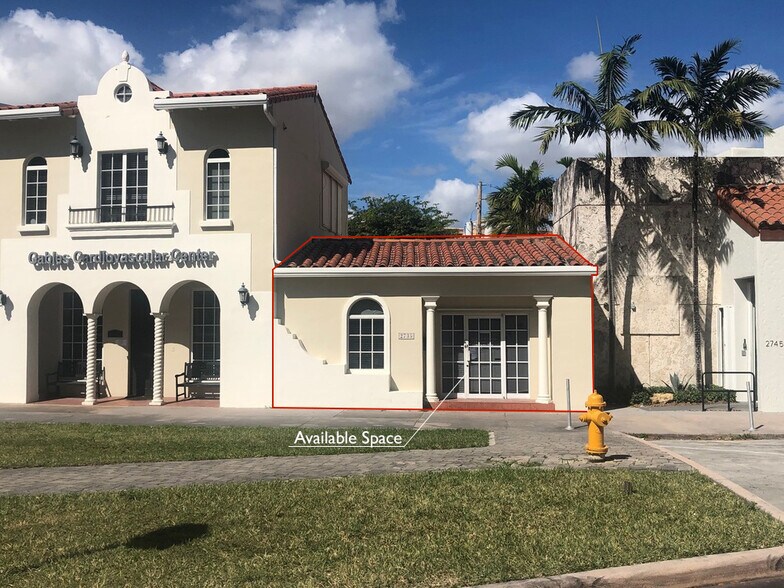 2735 Ponce de Leon Blvd, Coral Gables, FL for sale - Building Photo - Image 1 of 1