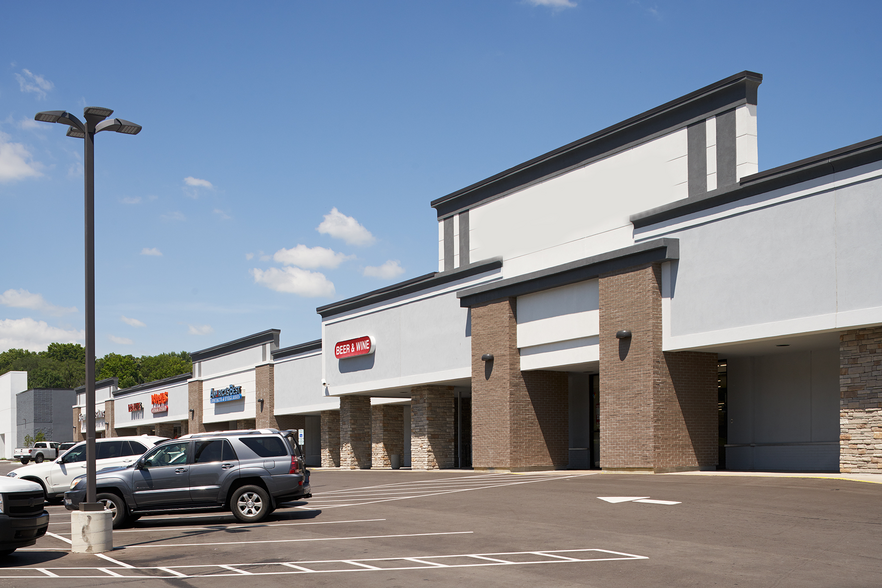 10111-10217 State Line Rd, Kansas City, MO for lease - Building Photo - Image 3 of 6