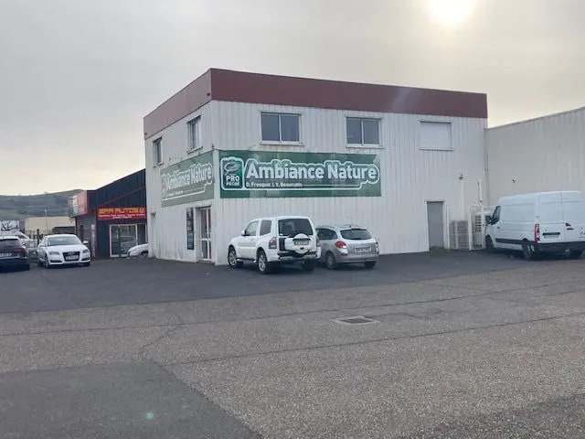 Office in Issoire for lease Building Photo- Image 1 of 7