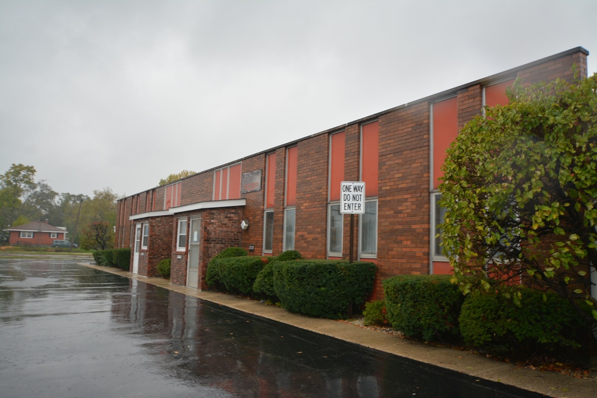 2020 Lewis Ave, Zion, IL for sale Primary Photo- Image 1 of 1