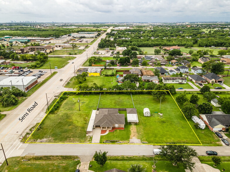 11820 Plainbrook St, La Porte, TX for sale - Building Photo - Image 3 of 42