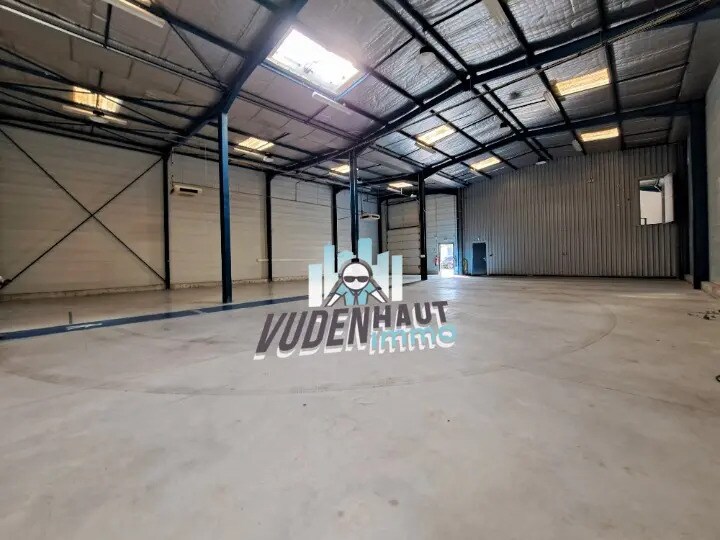 Flex in Pinsaguel for lease - Interior Photo - Image 2 of 9