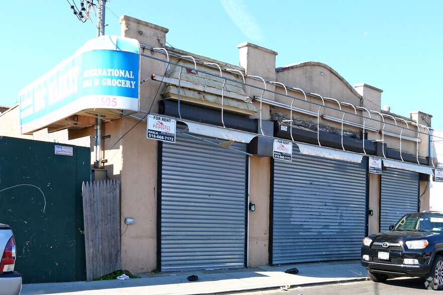 2505 Seagirt Ave, Far Rockaway, NY for sale - Building Photo - Image 3 of 4
