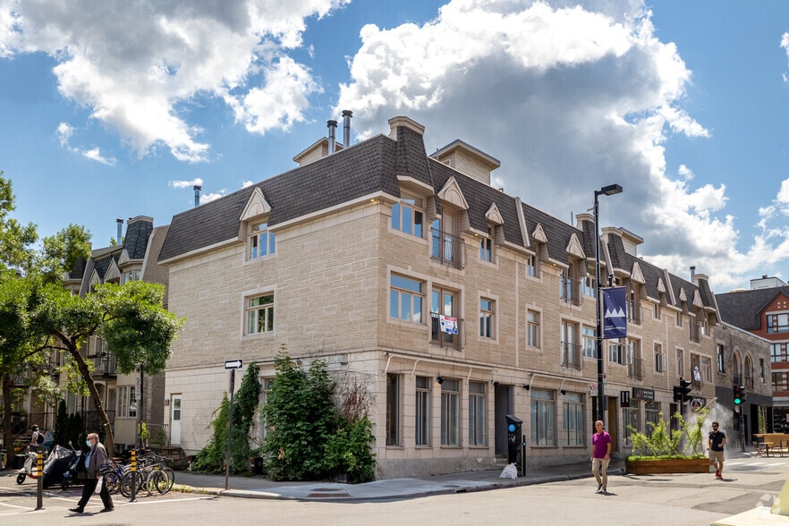 218-222 Av du Mont-Royal E, Montréal, QC for sale - Primary Photo - Image 1 of 1