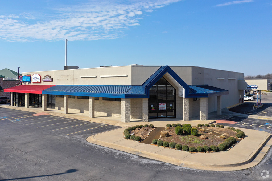 10106 S Sheridan Rd, Tulsa, OK for sale - Building Photo - Image 1 of 1