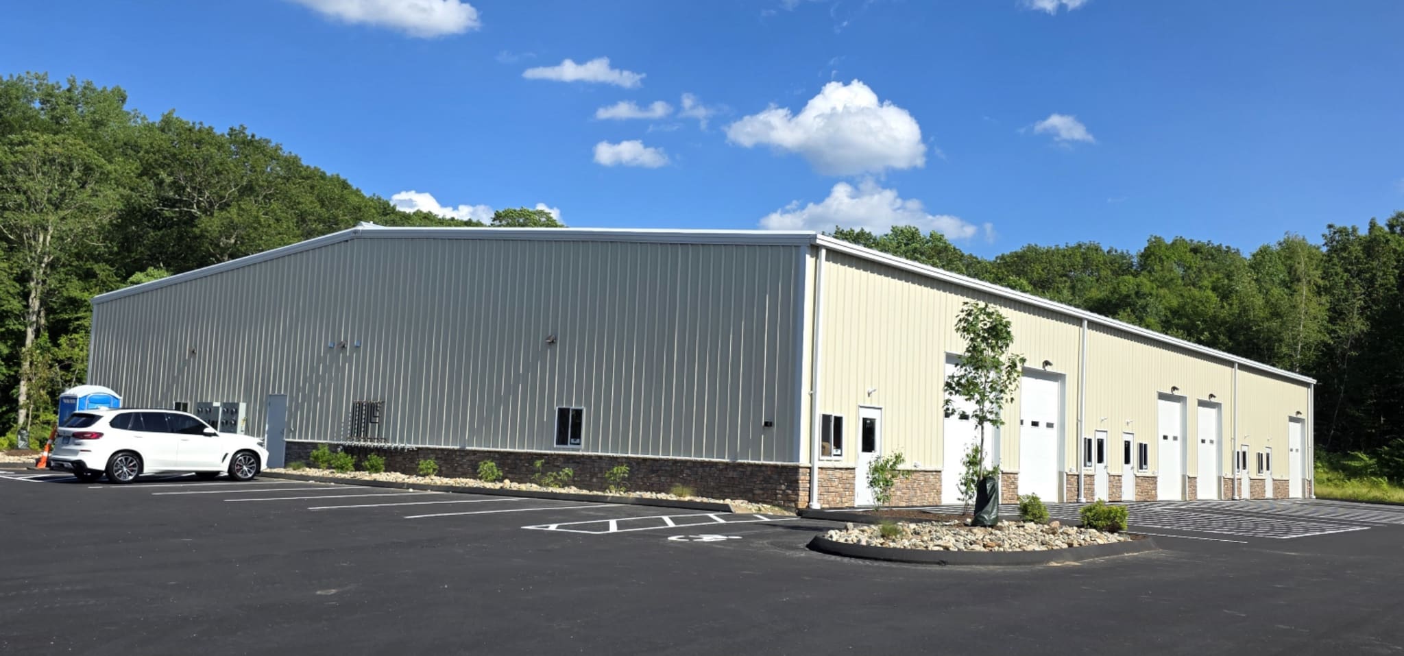 80 Turnpike Dr, Middlebury, CT for lease Building Photo- Image 1 of 3