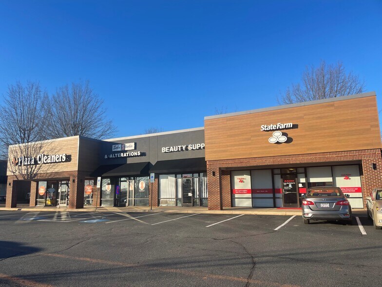 53425400 Prosperity Church Rd, Charlotte, NC 28269 Prosperity