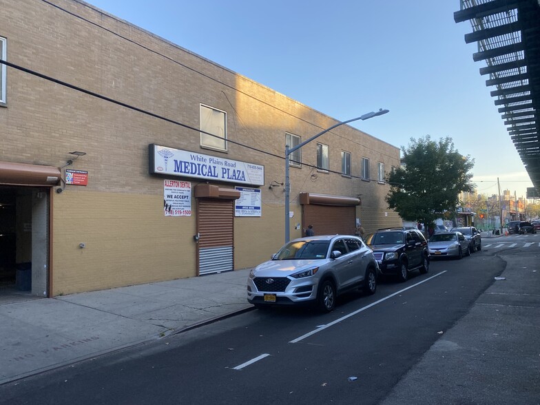 3050 White Plains Rd, Bronx, NY for lease - Building Photo - Image 1 of 1