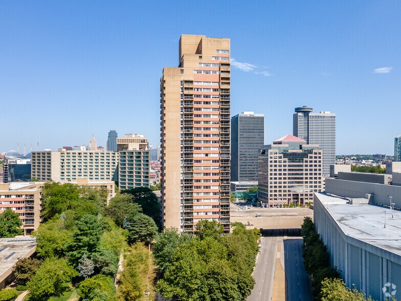 2510 Grand Blvd, Kansas City, MO 64108