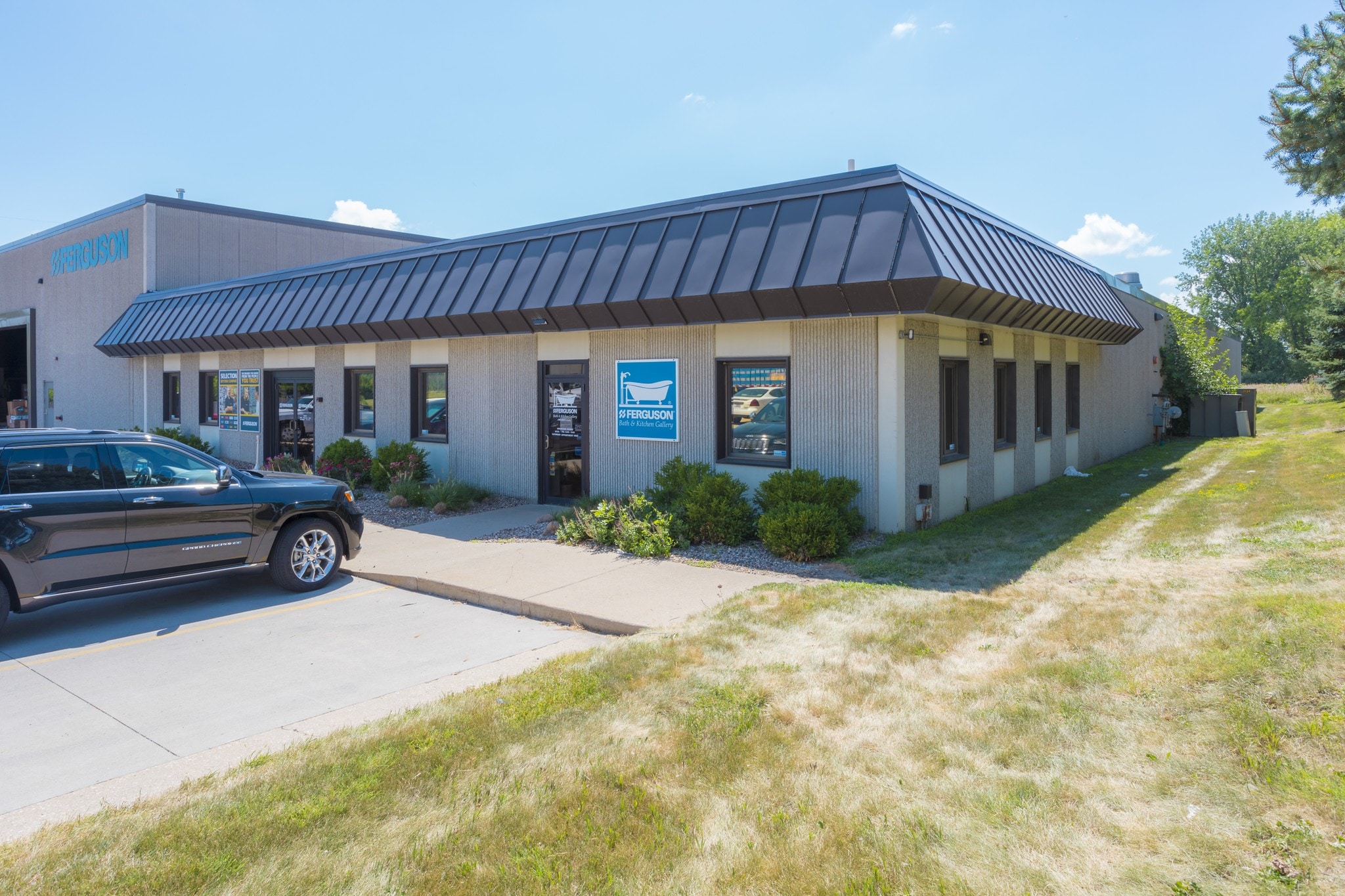 2134 NW 108th St, Clive, IA for lease Other- Image 1 of 8