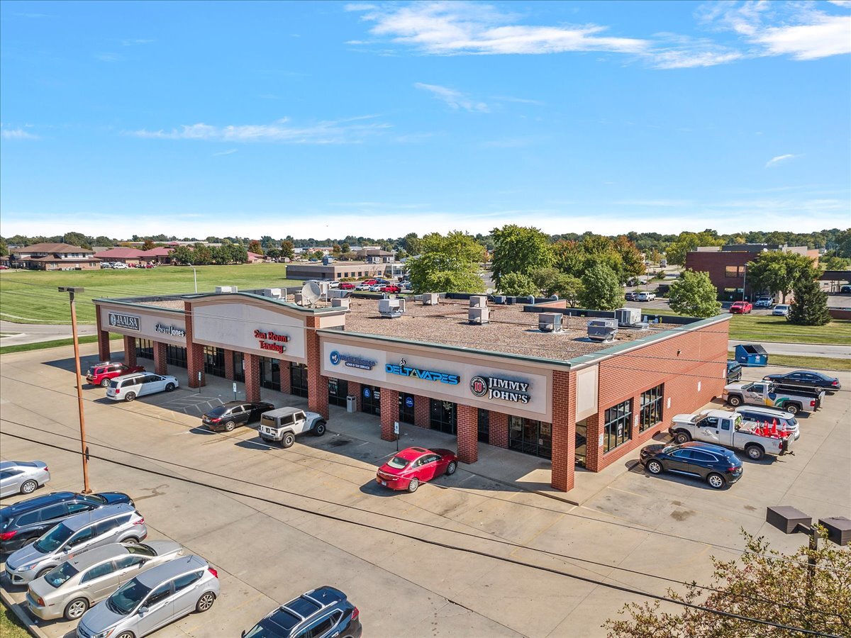 3120-3126 S Sixth St, Springfield, IL for lease Building Photo- Image 1 of 5