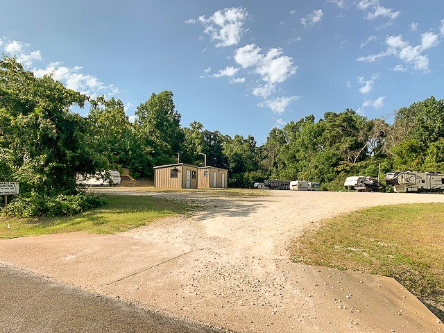 405 W Navarro Rd, Crockett, TX for sale Primary Photo- Image 1 of 1