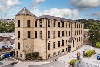 More details for Woodvale Rd, Brighouse - Office for Lease