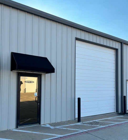 5870 Park Vista Cir, Fort Worth, TX for lease - Building Photo - Image 2 of 6