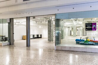 18813 E 39th St, Independence, MO for lease Interior Photo- Image 1 of 7