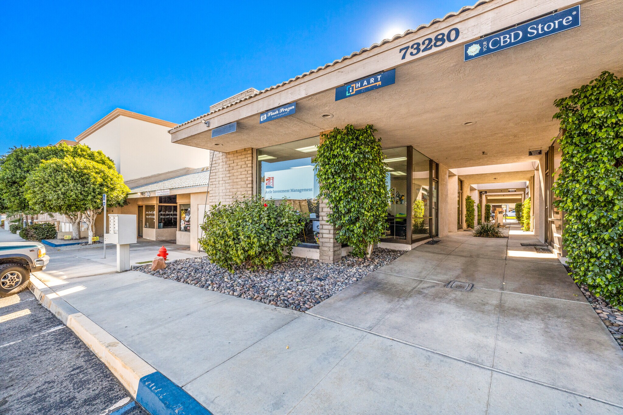 73280 El Paseo, Palm Desert, CA for sale Primary Photo- Image 1 of 1