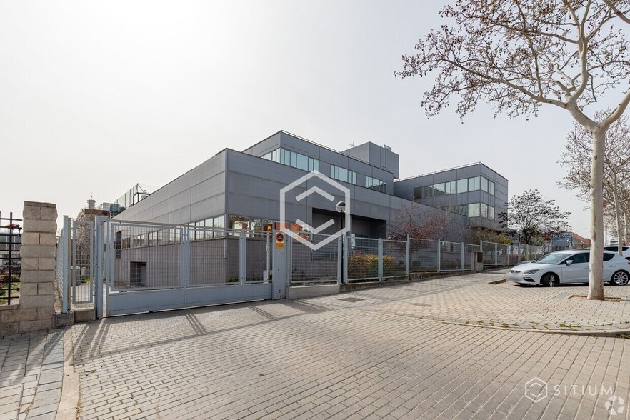 Avenida de la Industria, 37, Tres Cantos, Madrid for lease - Building Photo - Image 1 of 27