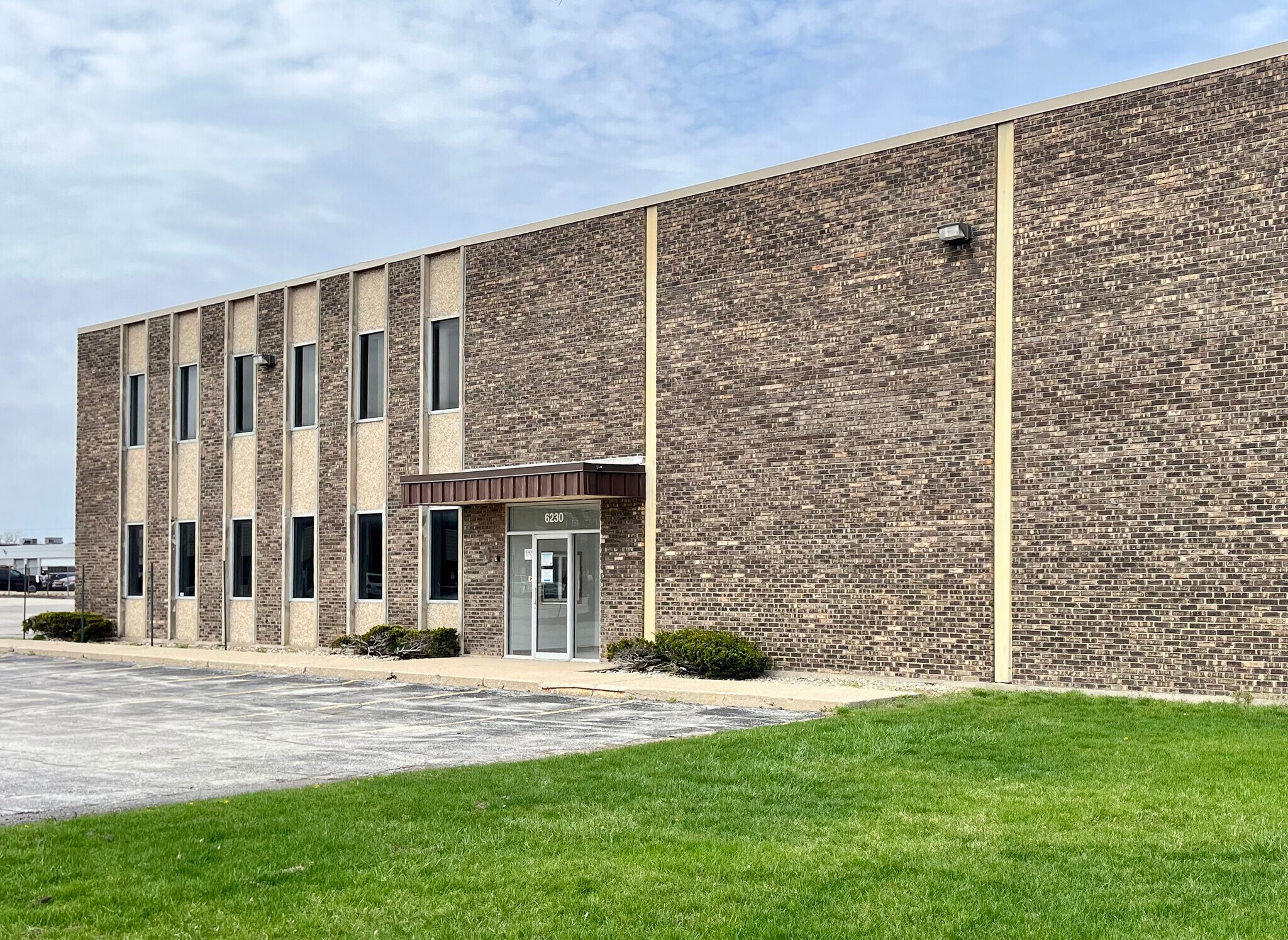 6220-6230 W Gross Point Rd, Niles, IL for sale Building Photo- Image 1 of 1