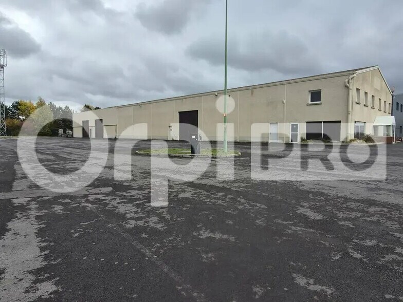 Flex in Reims for lease - Building Photo - Image 2 of 12