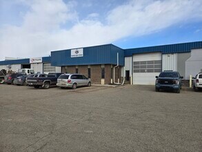 8319 Chiles Industrial Rd, Red Deer, AB for lease Building Photo- Image 2 of 20
