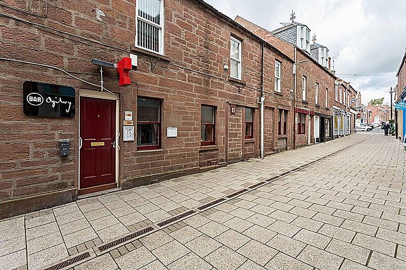 2-4 Lower Roods, Kirriemuir for sale Primary Photo- Image 1 of 1