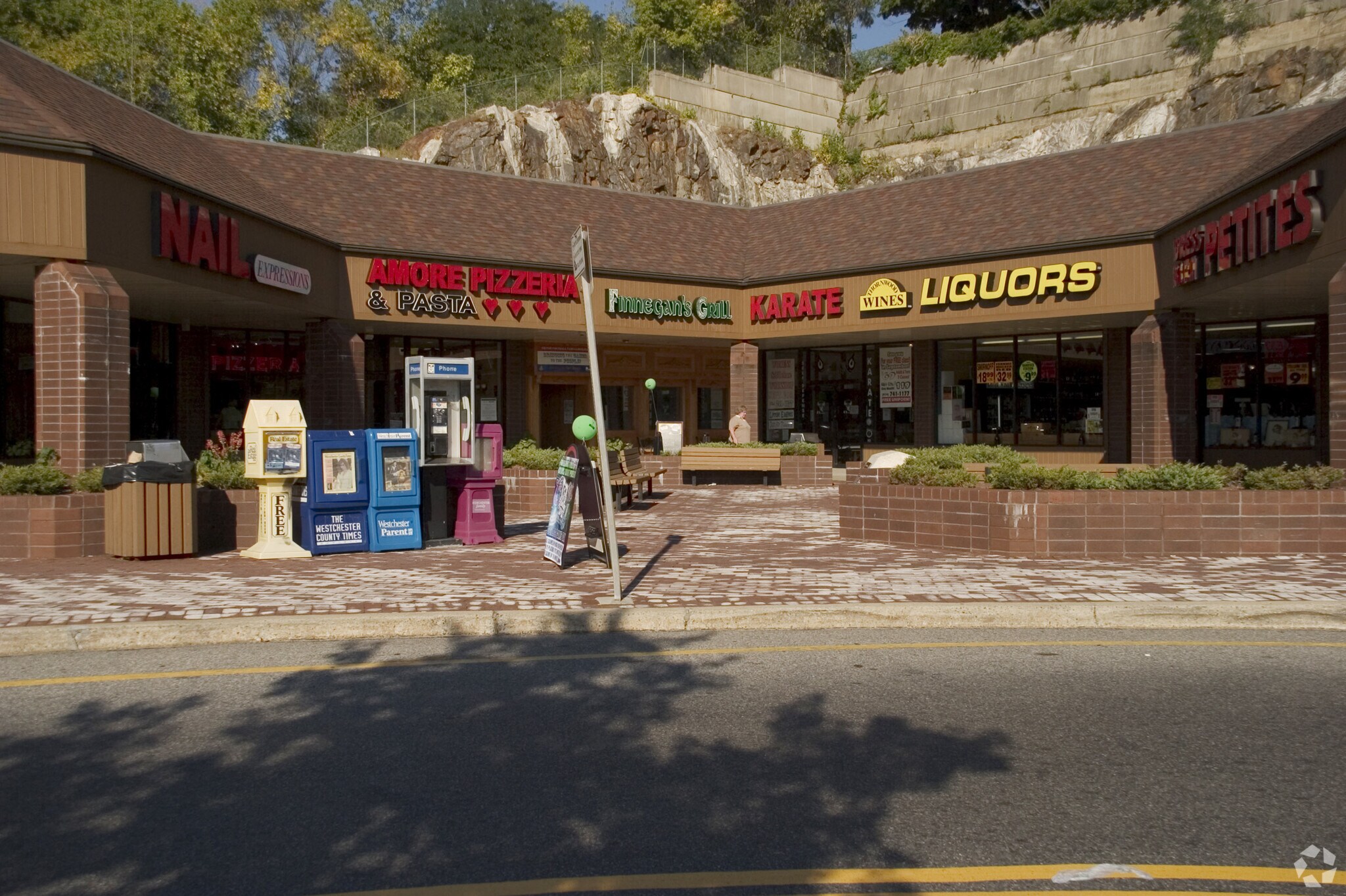 9601024 Broadway, Thornwood, NY 10594 Town Center at Thornwood