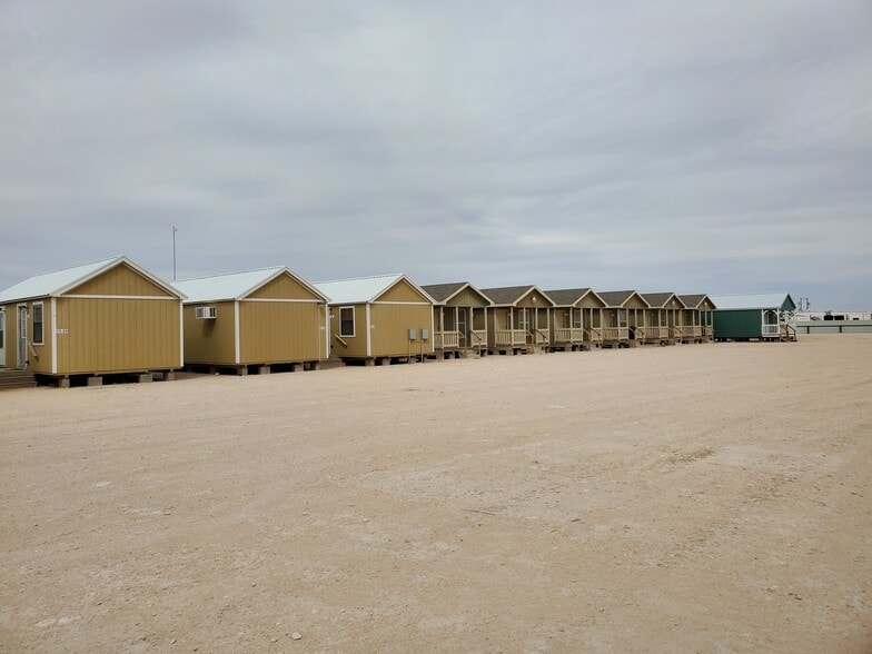 1405 W 36th St, Monahans, TX for sale - Primary Photo - Image 1 of 1