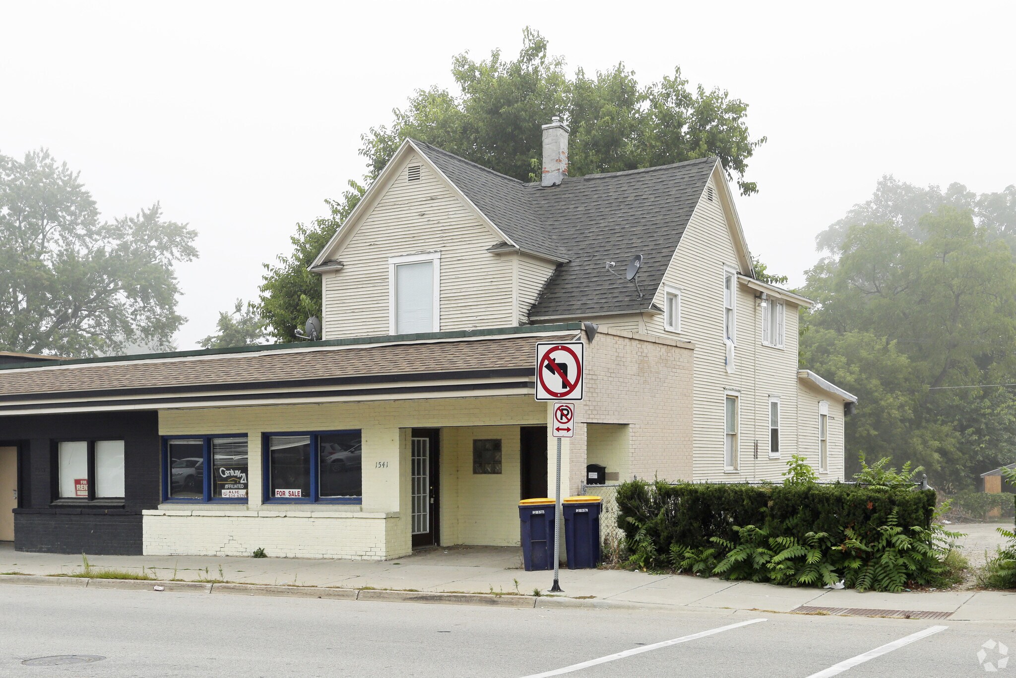 Retail in Grand Rapids, MI for sale Primary Photo- Image 1 of 1