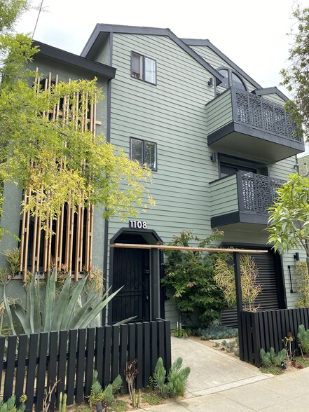 1108 Termino Ave, Long Beach, CA for sale - Building Photo - Image 1 of 22
