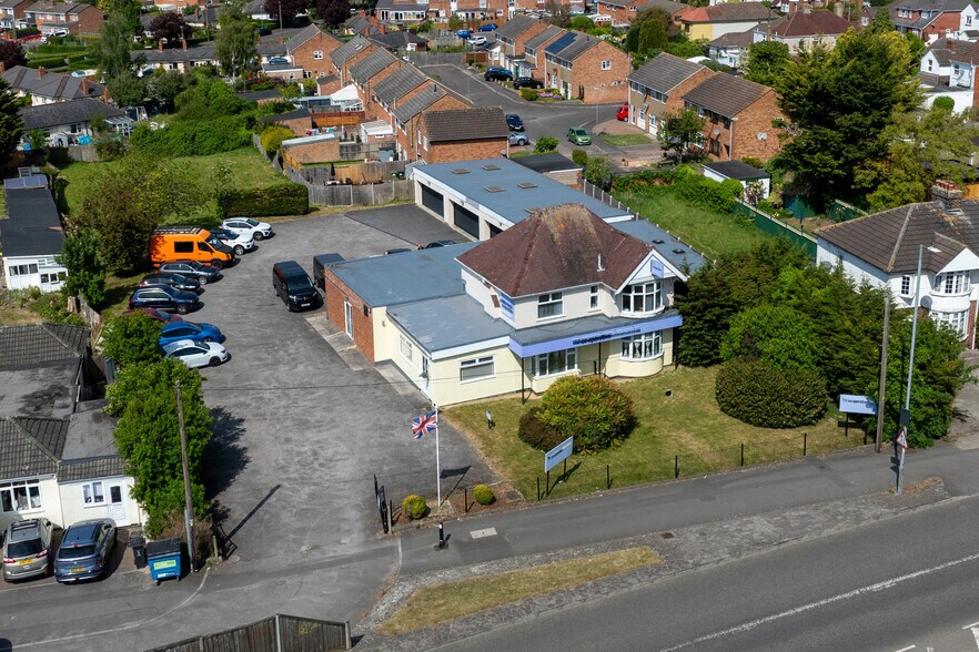 439 Cricklade Rd, Swindon for sale - Primary Photo - Image 1 of 1