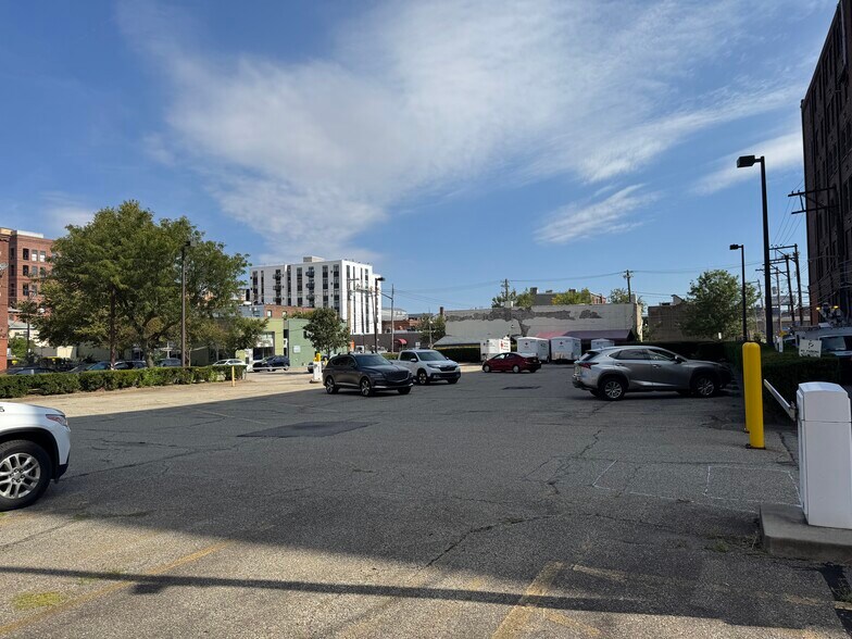 2828 Penn Ave, Pittsburgh, PA for sale - Primary Photo - Image 1 of 4