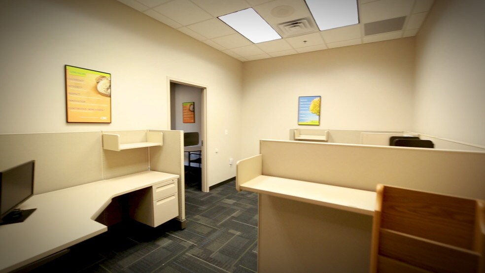 4140 Kimball Ave, Waterloo, IA for sale - Other - Image 1 of 1