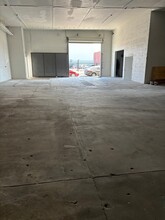 531 Ceres Ave, Los Angeles, CA for lease Building Photo- Image 2 of 3