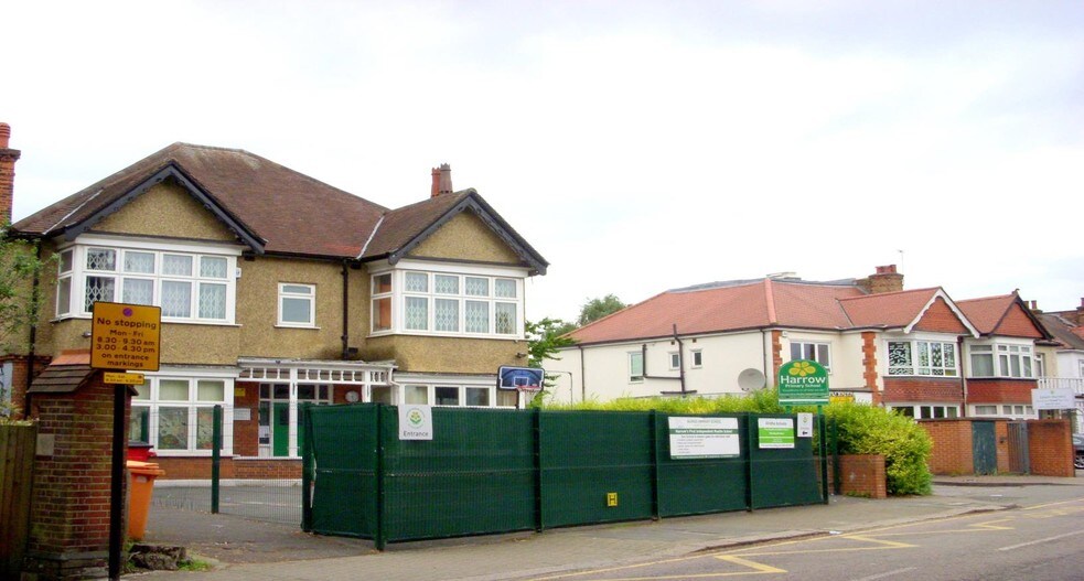 82 Gayton Rd, Harrow, MDS HA1 2LS