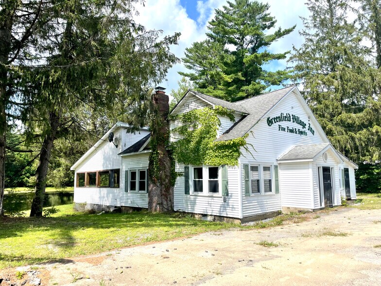 3230 Route 9N 1, Greenfield Center, NY 12833 Greenfield Village Inn