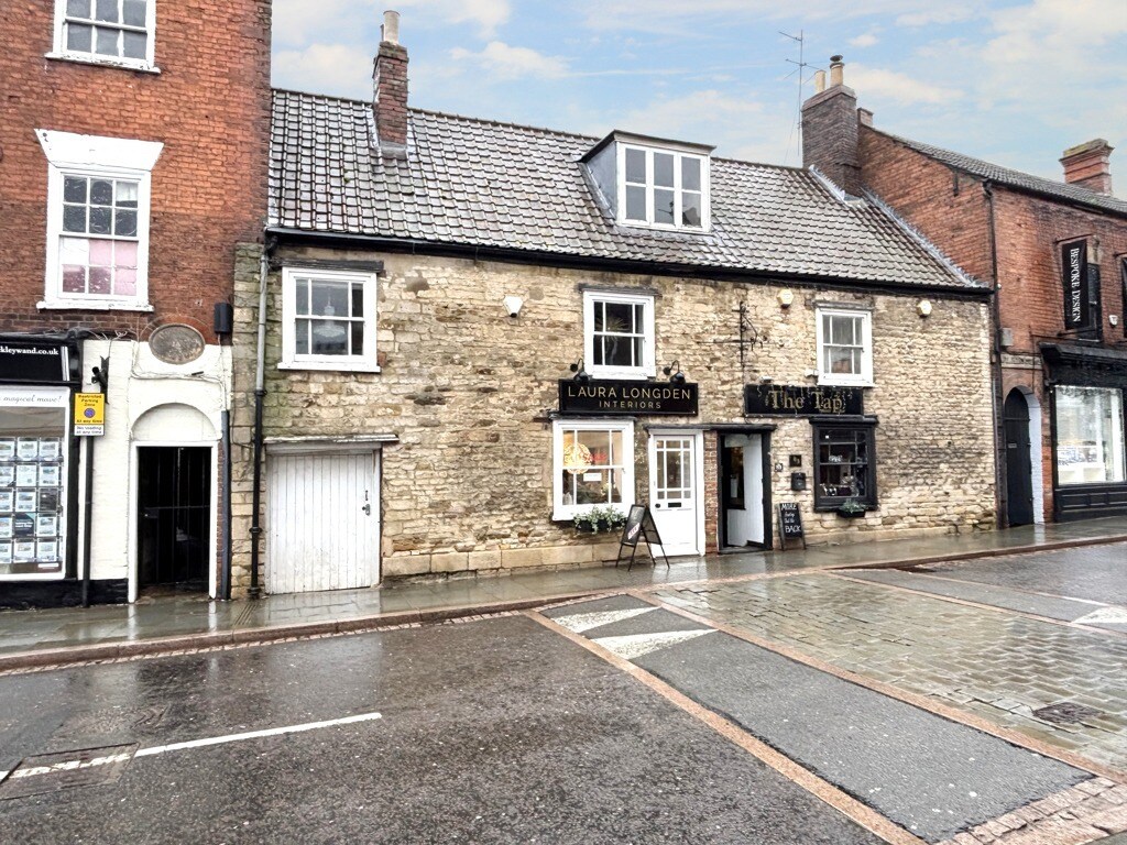 82 Westgate, Grantham for lease Building Photo- Image 1 of 4