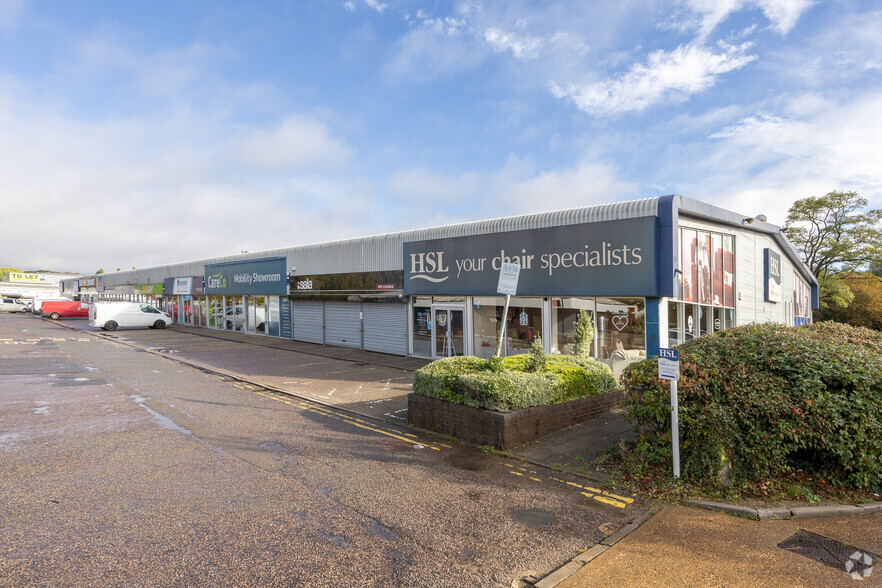 Erica Rd, Milton Keynes for lease - Primary Photo - Image 1 of 2