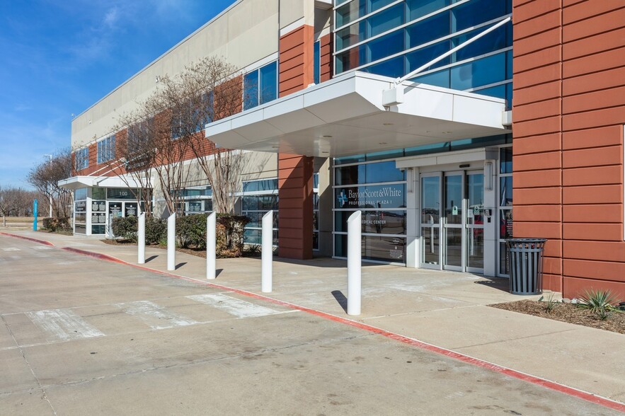 2460 N Interstate Highway 35 E, Waxahachie, TX for lease - Building Photo - Image 2 of 6