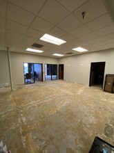 111 N 1st St, Burbank, CA for lease Interior Photo- Image 2 of 4