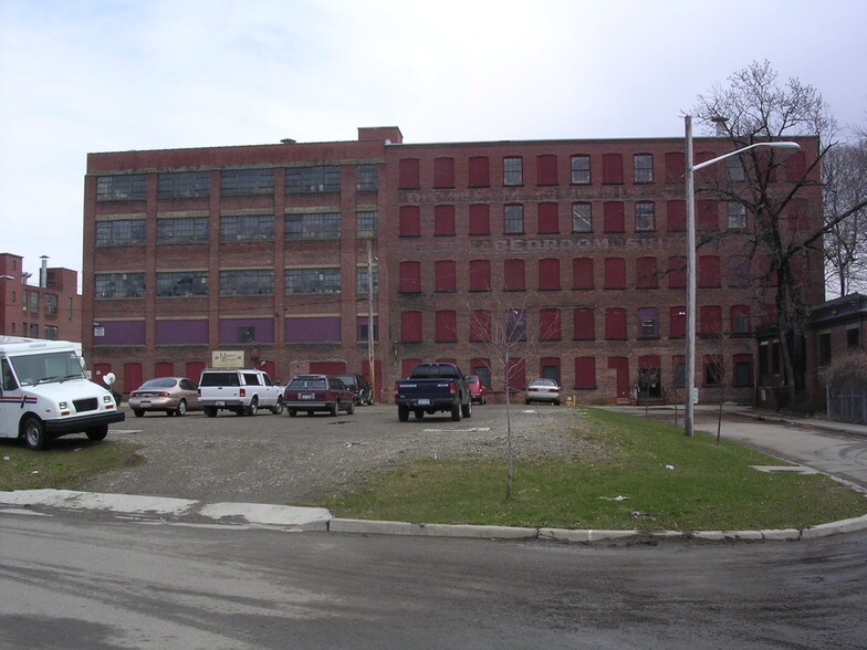 111-117 Cheney St, Jamestown, NY for sale - Primary Photo - Image 1 of 1