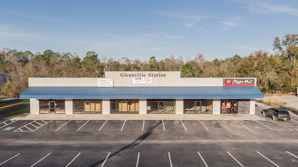 736 N Veterans Blvd, Glennville, GA 30427
