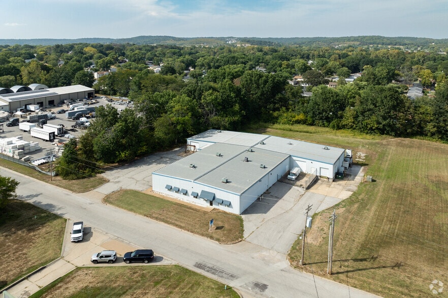 1265 Jefferson St, Pacific, MO for sale - Aerial - Image 3 of 4