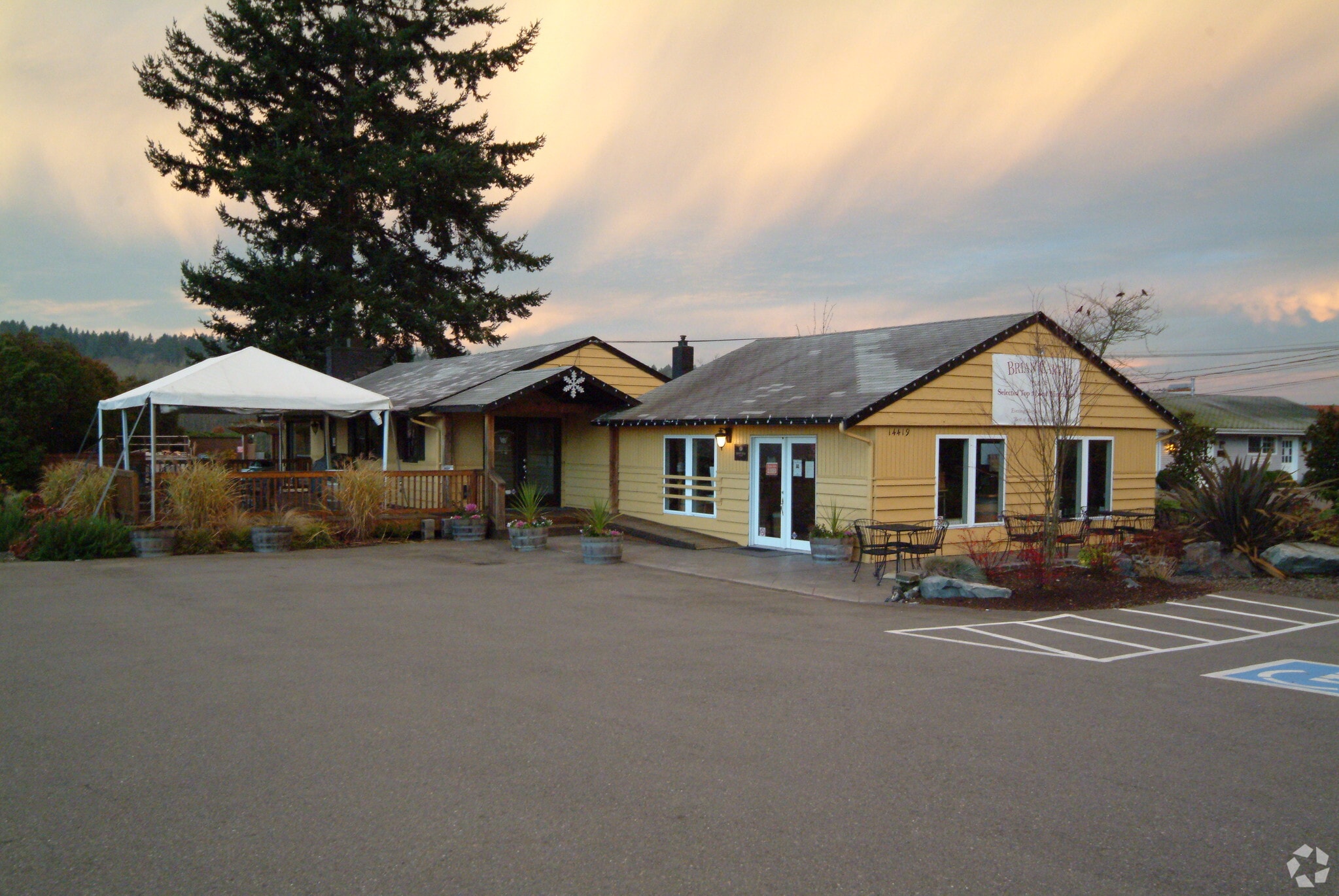 14419 Woodinville Redmond Rd, Redmond, WA for lease Building Photo- Image 1 of 6