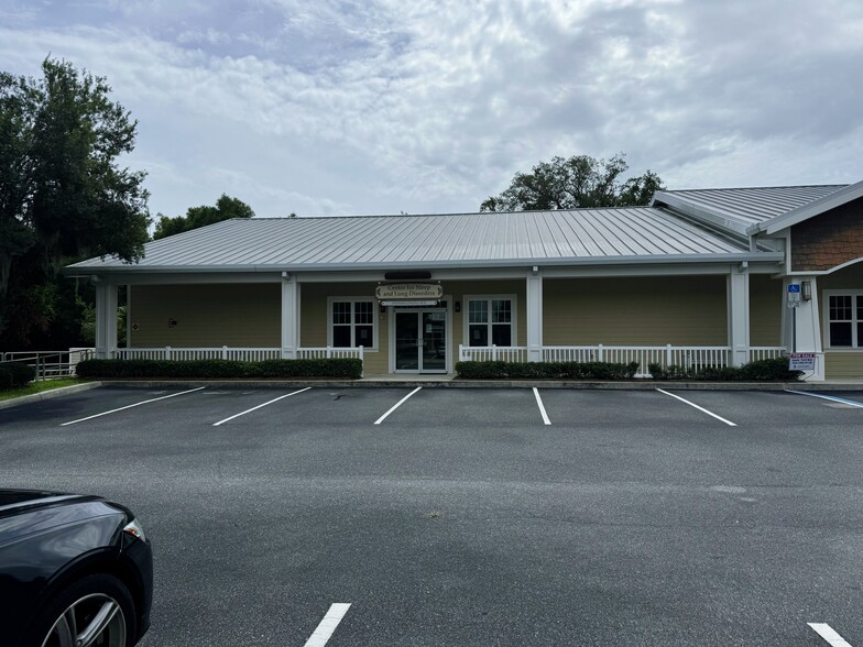 723-753 CR 466, Lady Lake, FL for lease - Building Photo - Image 1 of 13