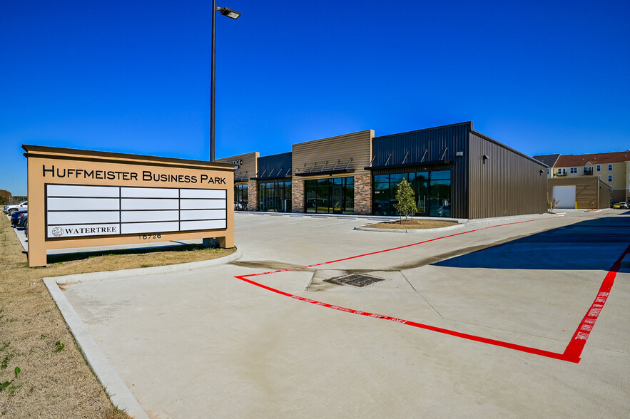 16726 Huffmeister Rd, Cypress, TX for lease - Building Photo - Image 1 of 22