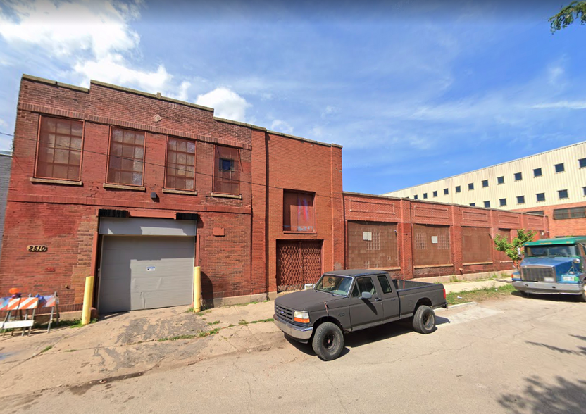 2508 W Maypole Ave, Chicago, IL for lease - Building Photo - Image 1 of 17