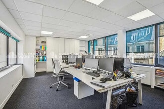 203 Rue Du Faubourg Saint-Honoré, Paris for lease Interior Photo- Image 1 of 9