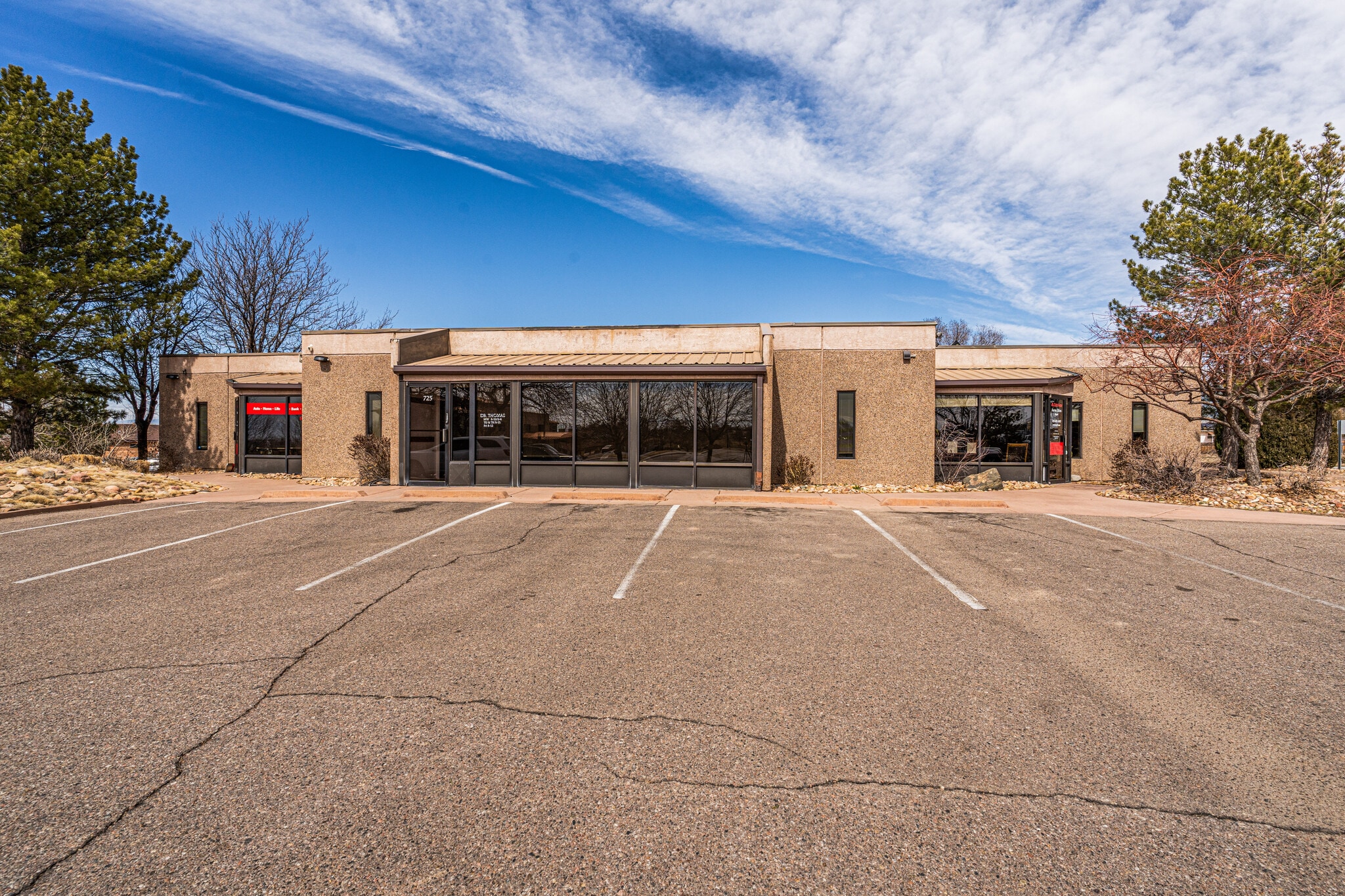 725 Desert Flower Blvd, Pueblo, CO for lease Building Photo- Image 1 of 10