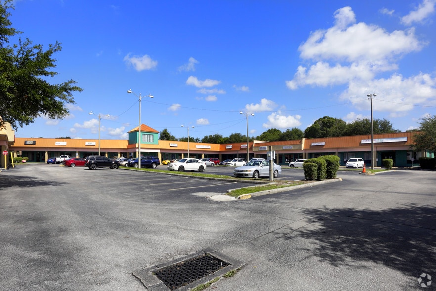 8502 N Armenia Ave, Tampa, FL for lease - Primary Photo - Image 1 of 1