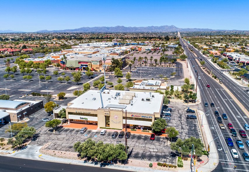 2120 W Ina Rd, Tucson, AZ for sale - Building Photo - Image 1 of 1